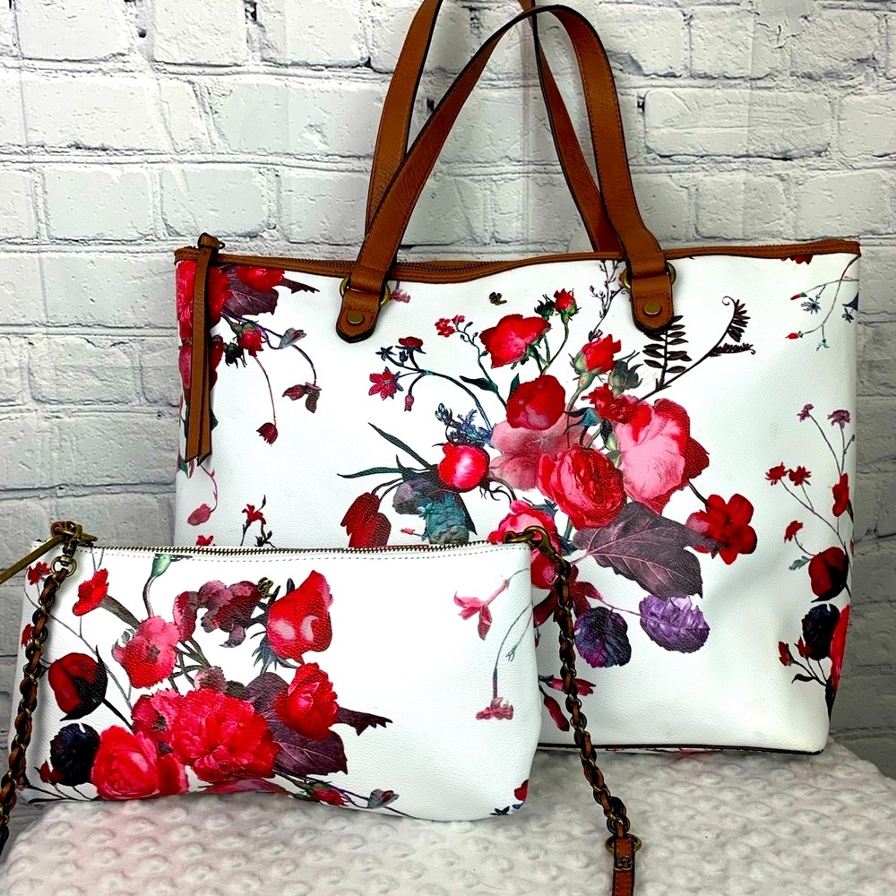 Elliot Lucca tote with laptop sleeve